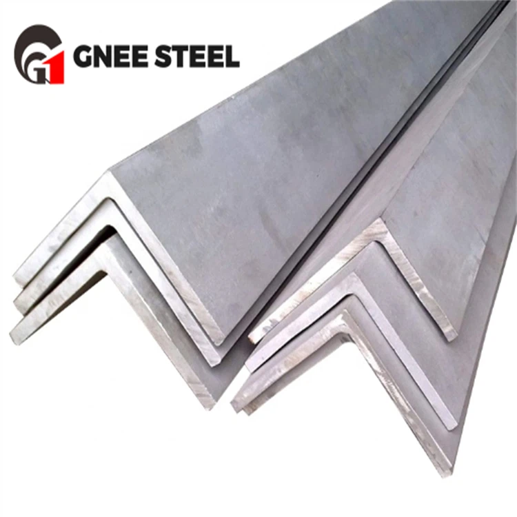 زاوية الصلب